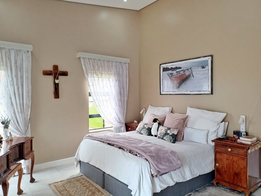 4 Bedroom Property for Sale in Tergniet Western Cape